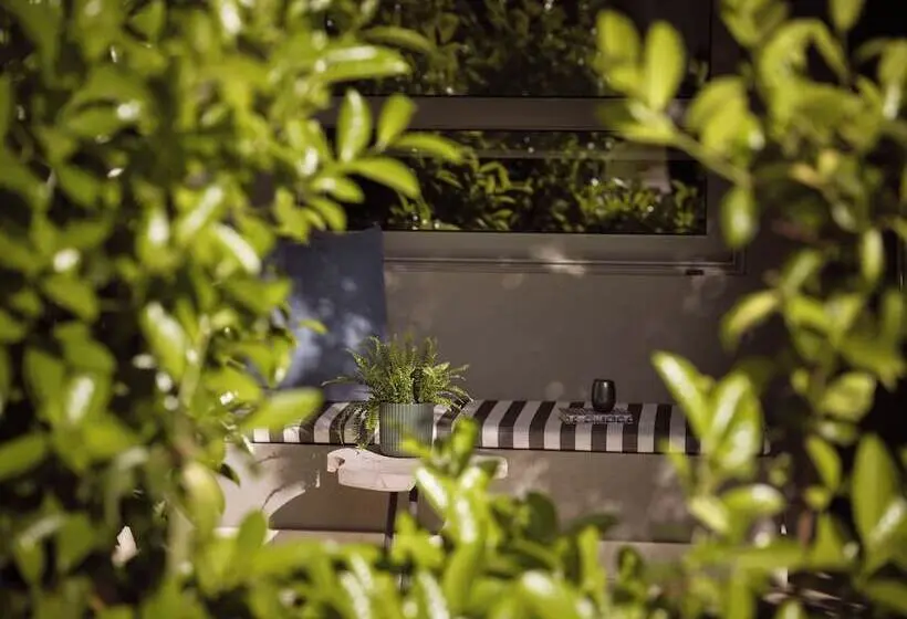 ホテル Civitel Attik Rooms & Suites