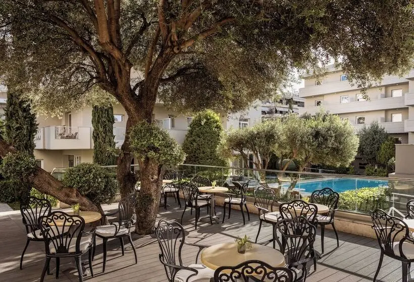 ホテル Civitel Attik Rooms & Suites