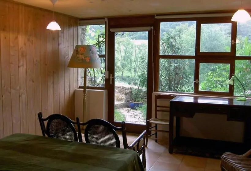 Отель Le Verger Sous Les Vignes