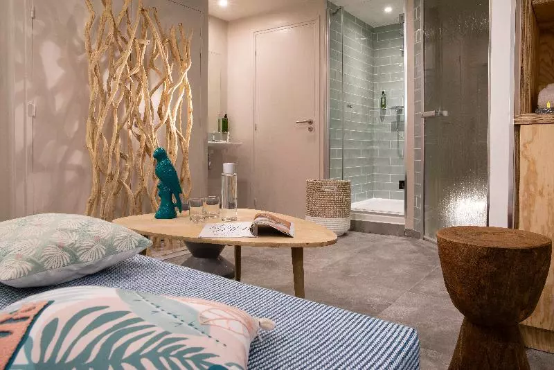 Hotelli Locomo   Gare De Lyon Bastille