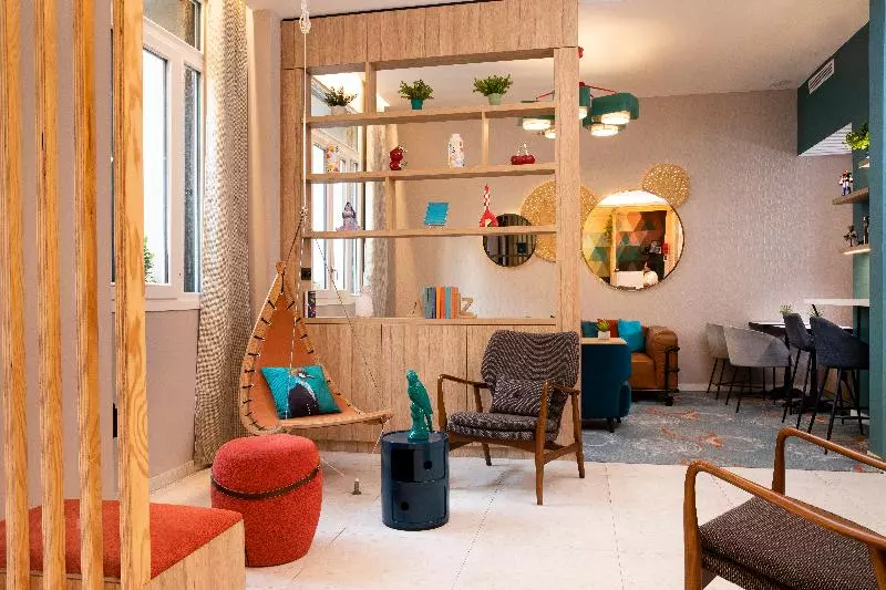 Hotelli Locomo   Gare De Lyon Bastille