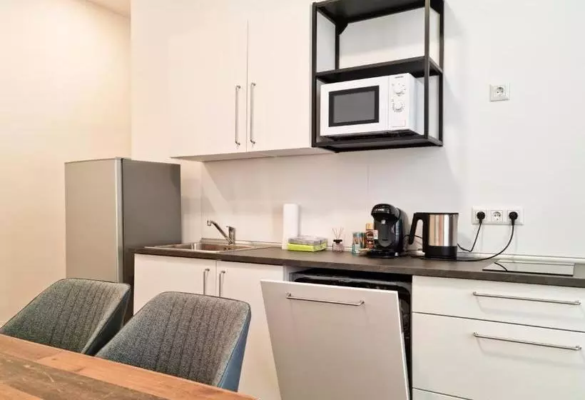 호텔 Pension Mozart   Newly Renovated