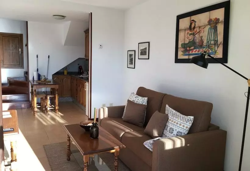 Apartamentos El Cardeo