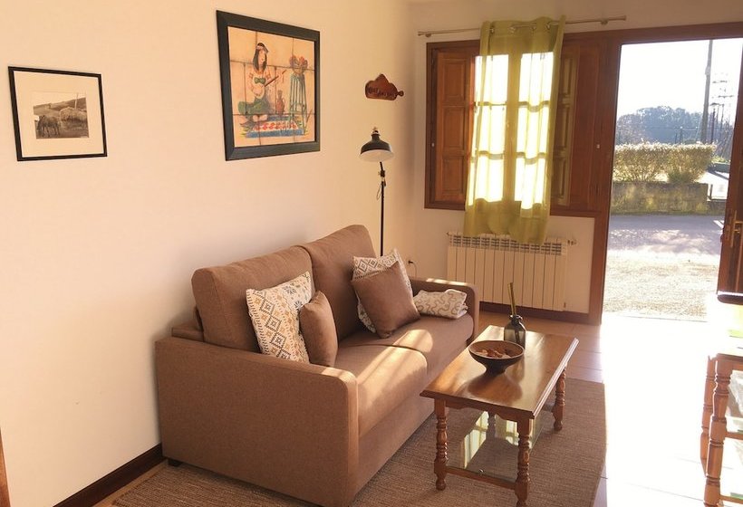 Apartamentos El Cardeo