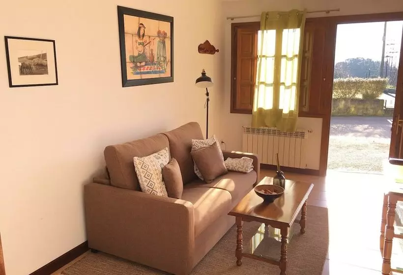 Apartamentos El Cardeo