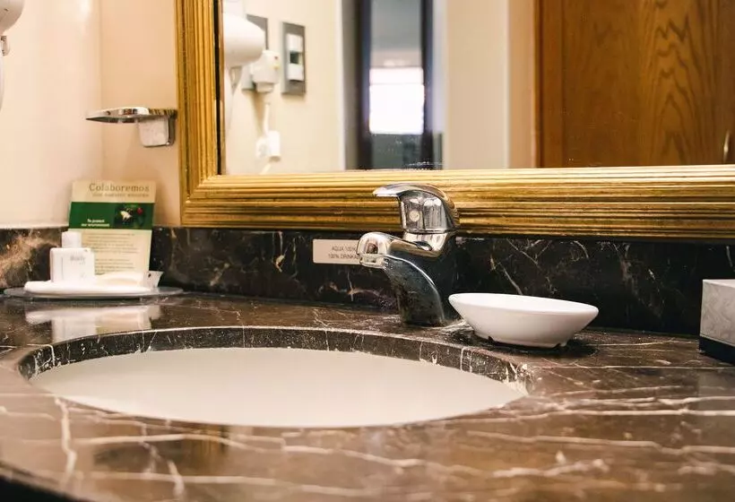 هتل Best Western Plus Chihuahua Aeropuerto