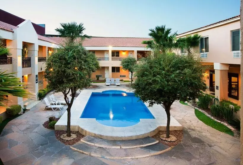 هتل Best Western Plus Chihuahua Aeropuerto