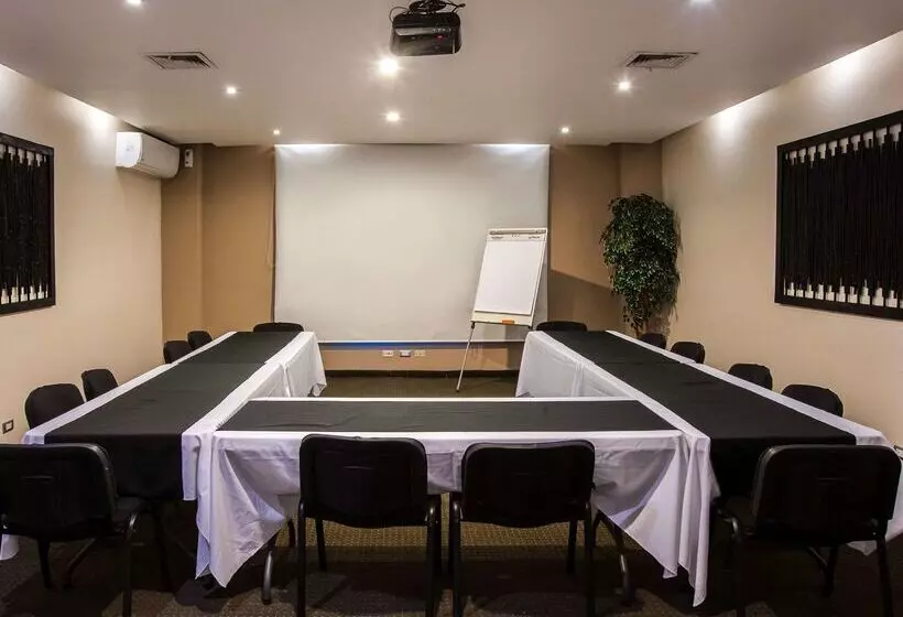 هتل Best Western Plus Chihuahua Aeropuerto