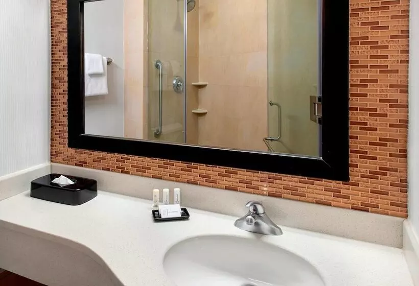 호텔 Courtyard By Marriott New York Manhattan / Soho