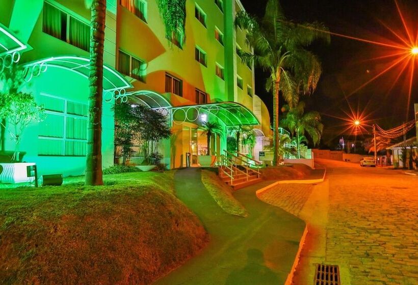 ホテル Dubai Macaé By Atlântica