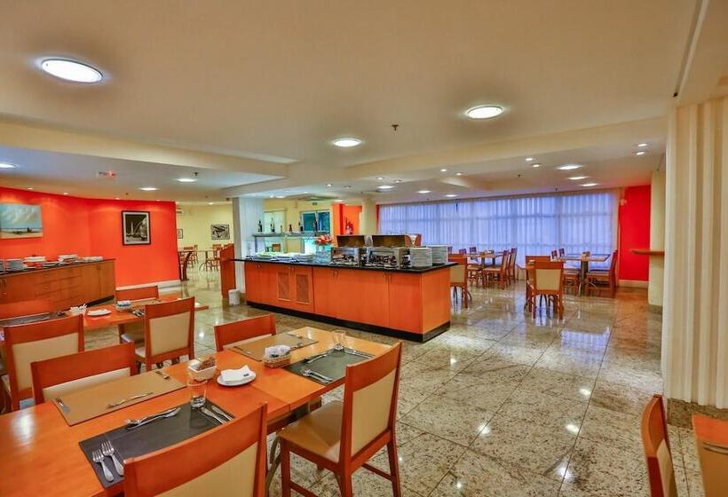 ホテル Dubai Macaé By Atlântica