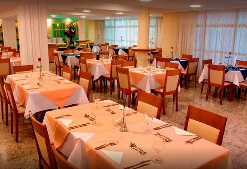 ホテル Dubai Macaé By Atlântica