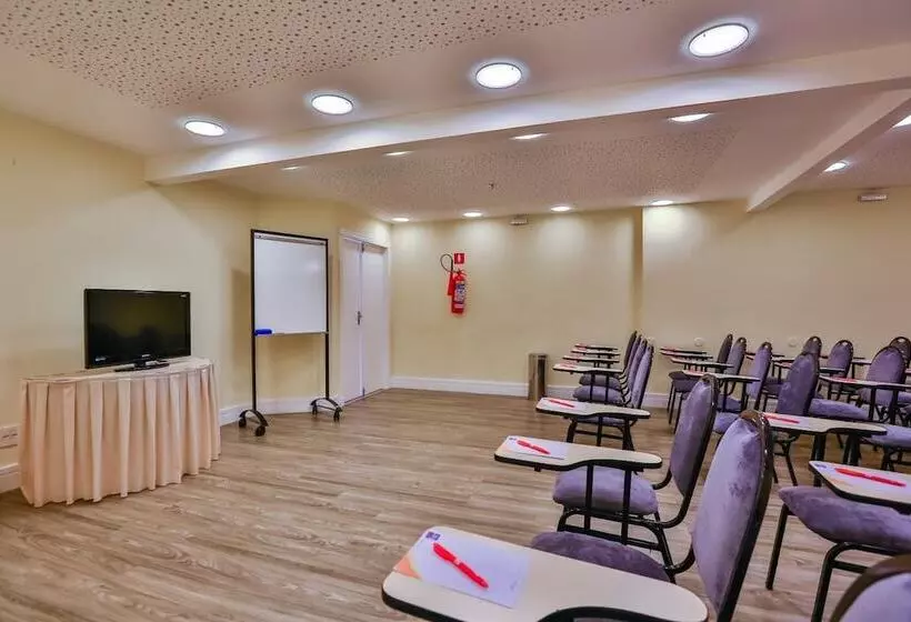 酒店 Dubai Macaé By Atlântica