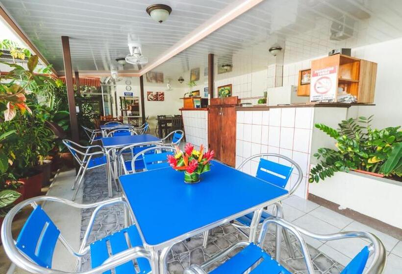 فندق Flor Blanca