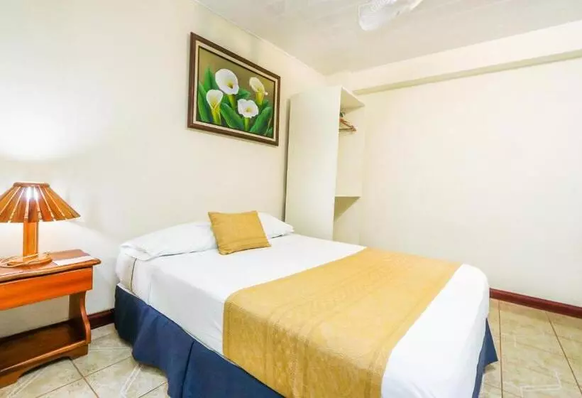 فندق Flor Blanca