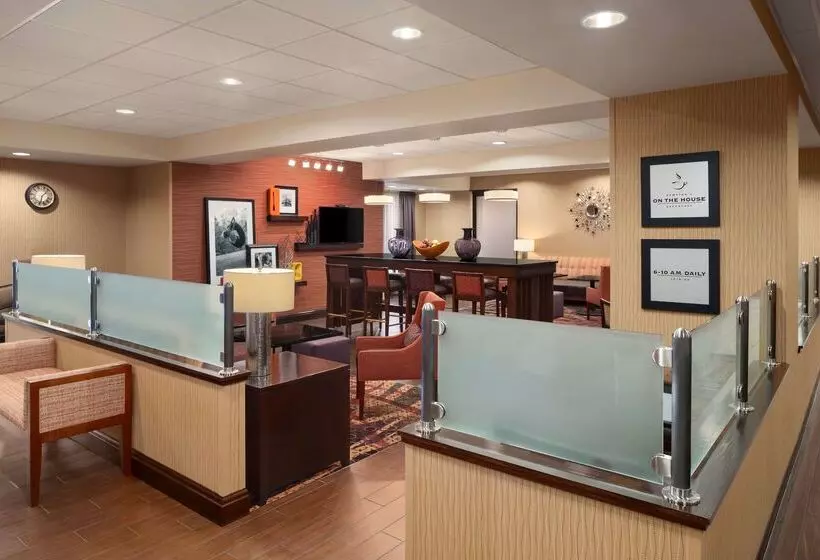 ホテル Hampton Inn Belle Vernon
