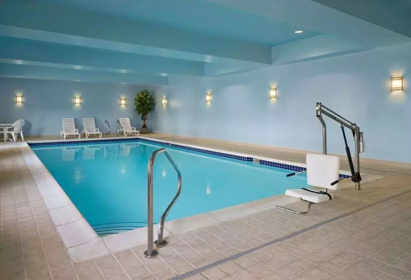 ホテル Hampton Inn Belle Vernon