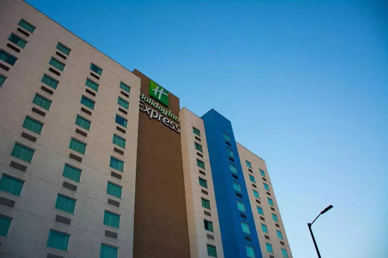 فندق Holiday Inn Express Saltillo Zona Aeropuerto, An Ihg