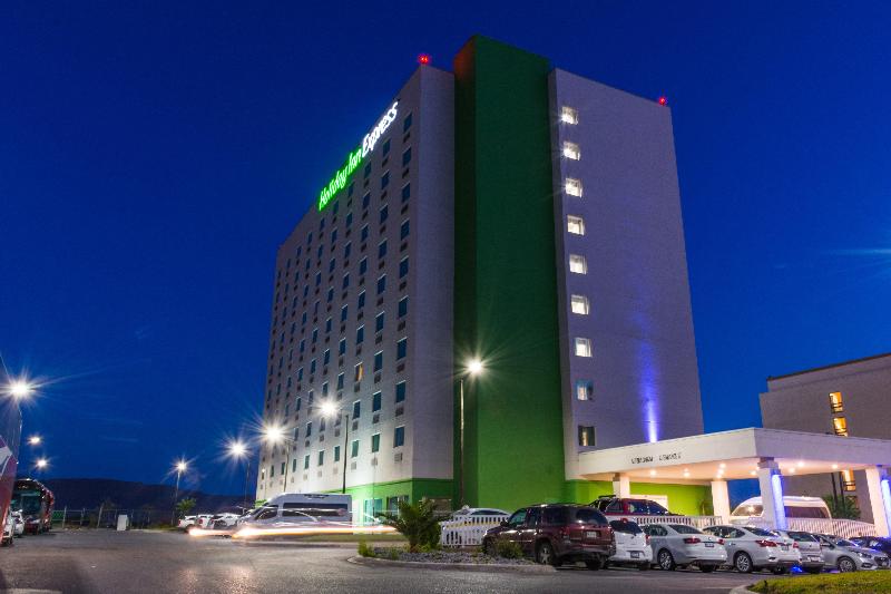 호텔 Holiday Inn Express Saltillo Zona Aeropuerto, An Ihg