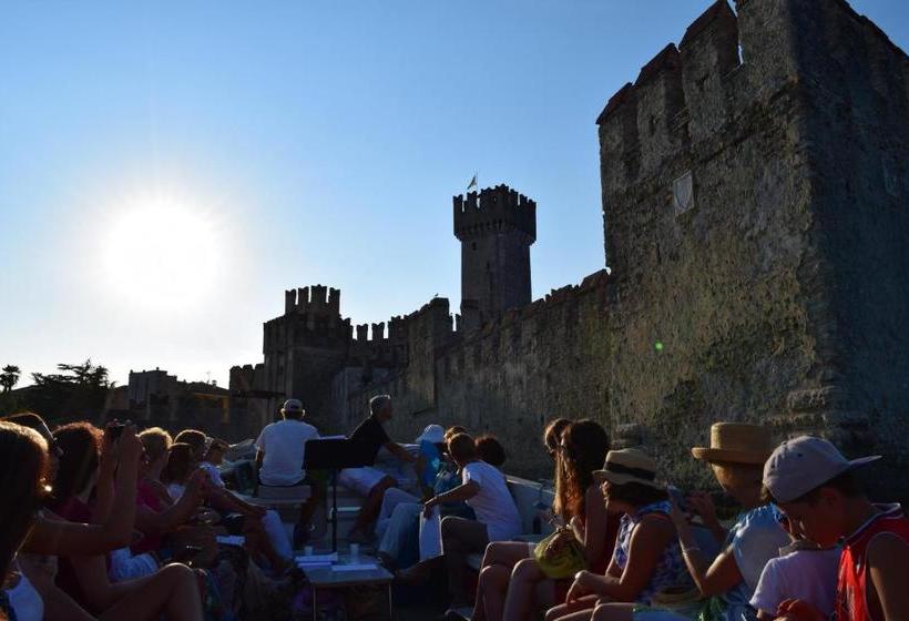 בית מלון כפרי International