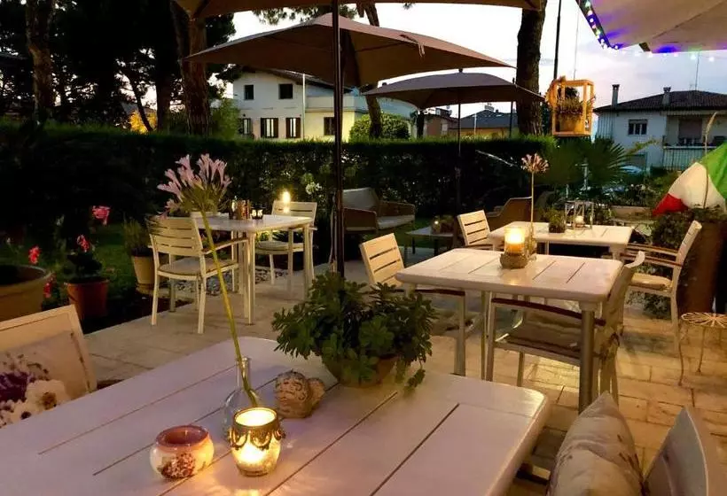 فندق International