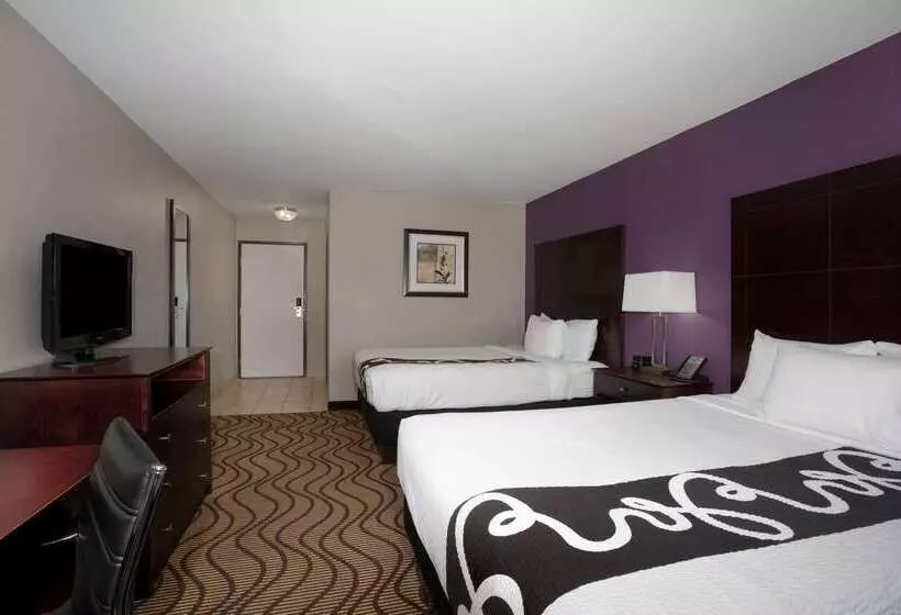 Отель La Quinta By Wyndham Henderson Northeast Denver