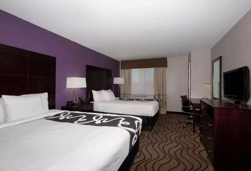 Отель La Quinta By Wyndham Henderson Northeast Denver