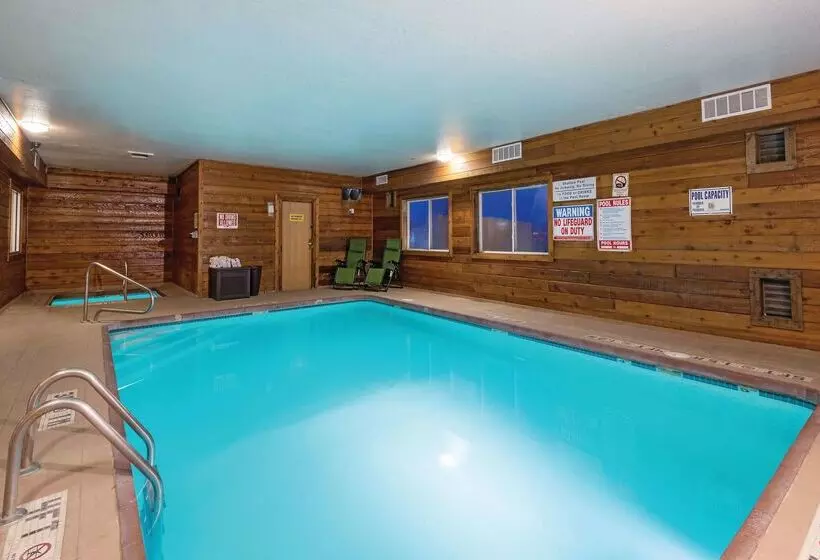 Отель La Quinta By Wyndham Henderson Northeast Denver