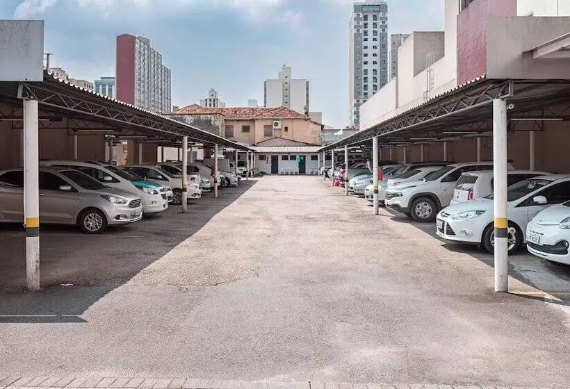 هتل Lizon Curitiba