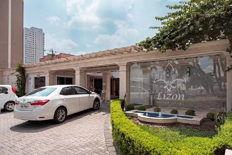 هتل Lizon Curitiba