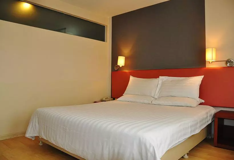 호텔 Piao Home Inn Beijing Jian Guo Men