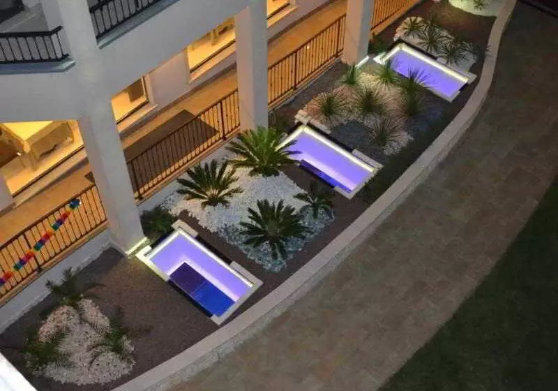 Отель Resort Villa Luisa & Spa