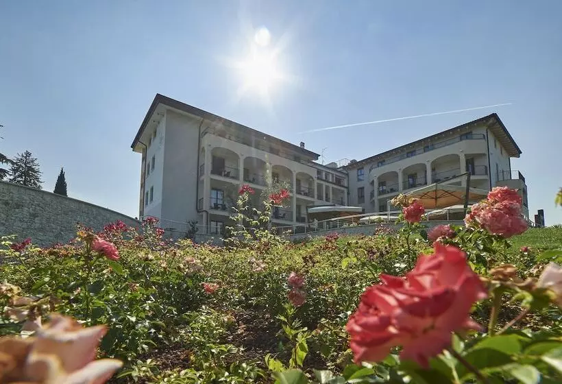 Отель Resort Villa Luisa & Spa