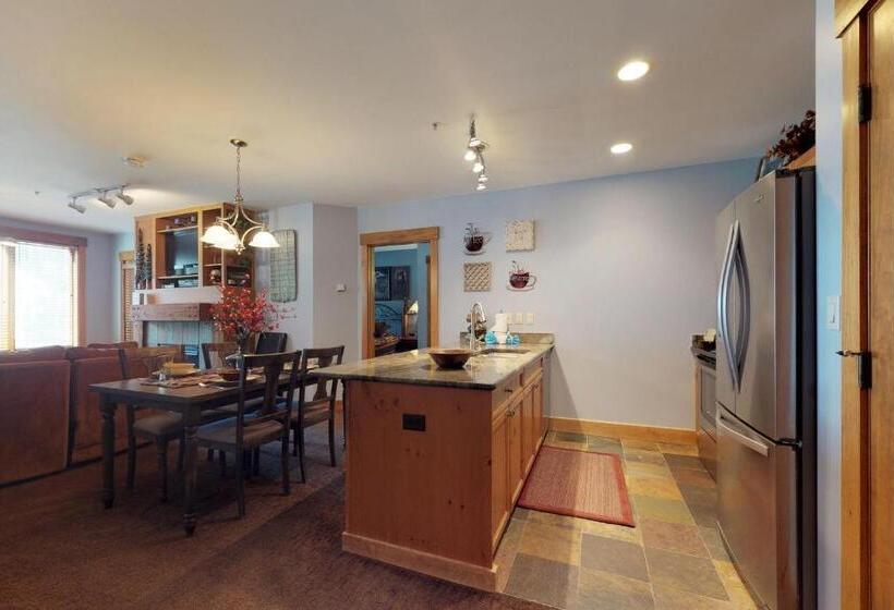 فندق River Run Village