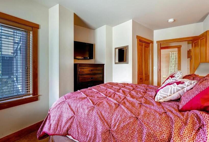 فندق River Run Village