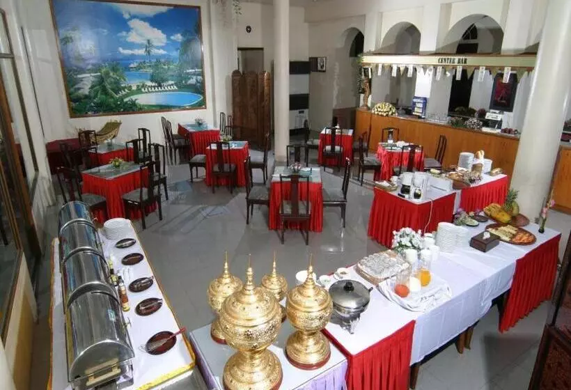 Hotelli Yuzana Garden