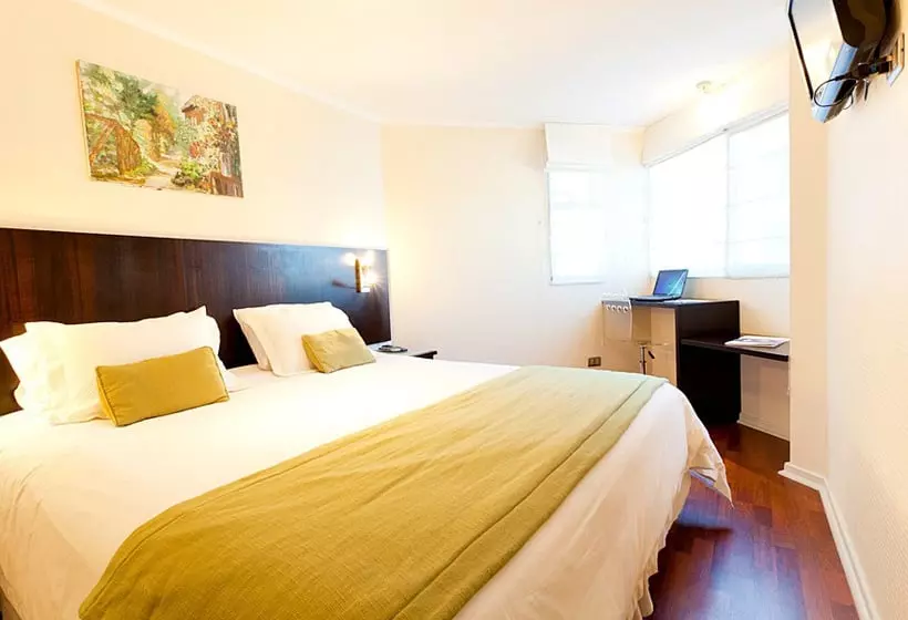 Plaza Suites Apart Hotel