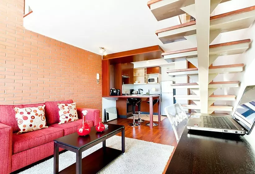 Plaza Suites Apart Hotel