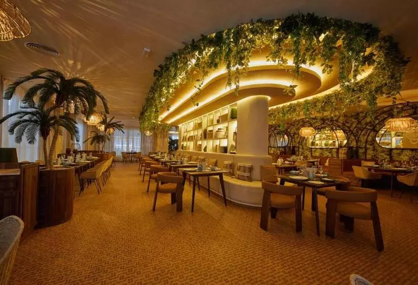 אתר נופש Bahia Principe Luxury Esmeralda All Inclusive Newly Renovated