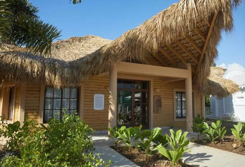 אתר נופש Bahia Principe Luxury Esmeralda All Inclusive Newly Renovated