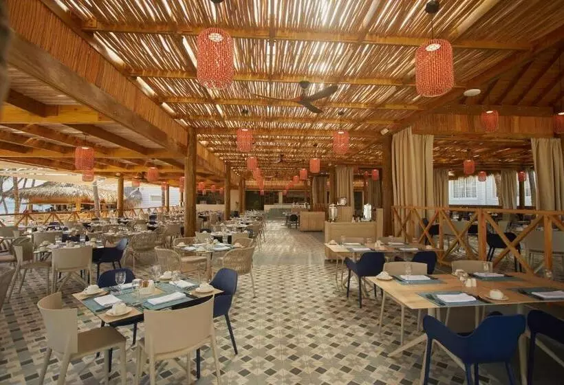 אתר נופש Bahia Principe Luxury Esmeralda All Inclusive Newly Renovated