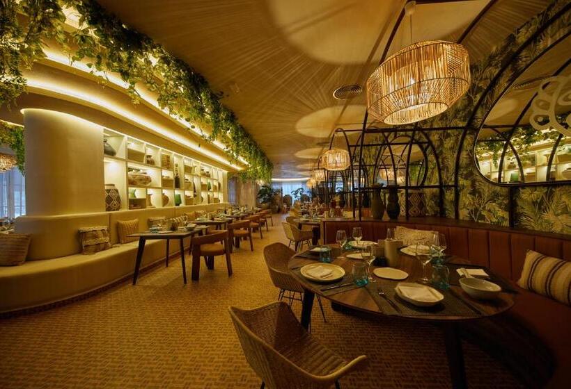 استراحتگاه Bahia Principe Luxury Esmeralda All Inclusive Newly Renovated