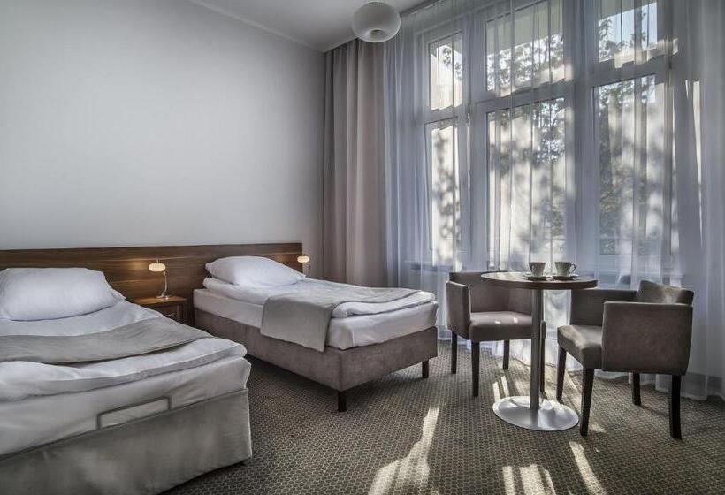 בית מלון כפרי Admirał I