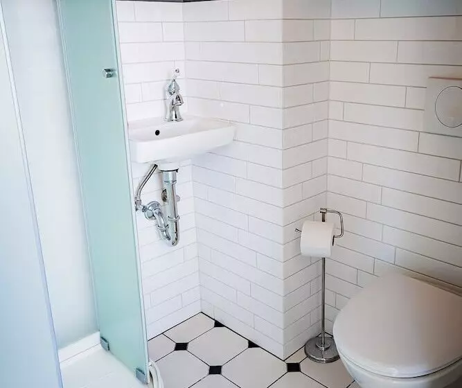 هتل Guesthouse Holl