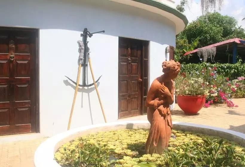 هتل Idlers  Rest Beach