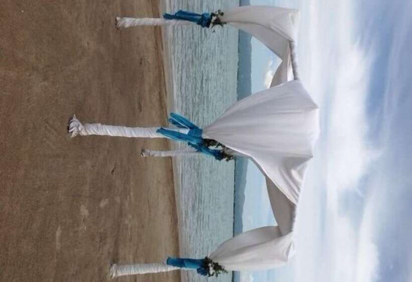 هتل Idlers  Rest Beach