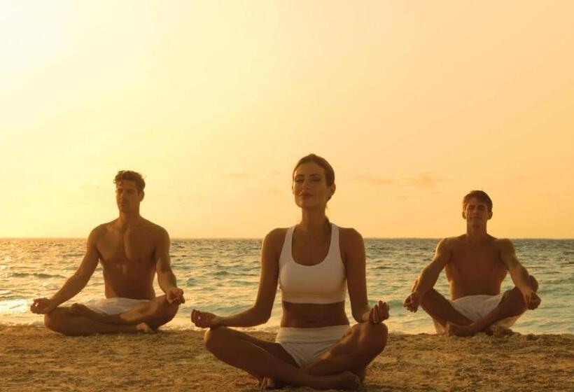 Otel Impression Moxché by Secrets - Adults Only