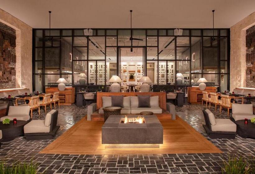 Otel Impression Moxché by Secrets - Adults Only