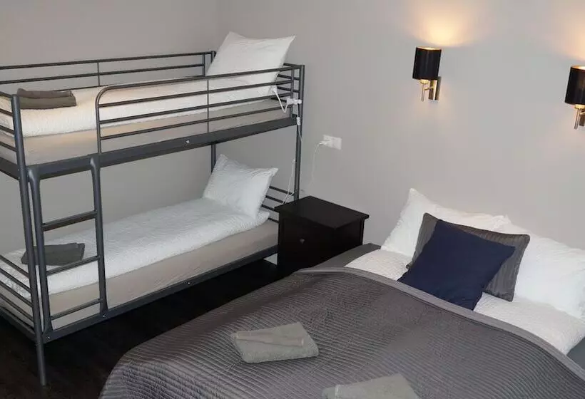 هتل Karuna Guesthouse