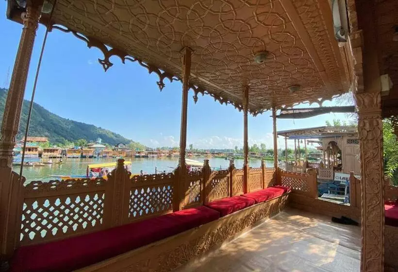 ホテル Nazneen Group Of Houseboats
